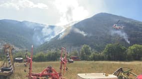 Un incendie à Crots dans les Hautes-Alpes, le 23 août 2023.