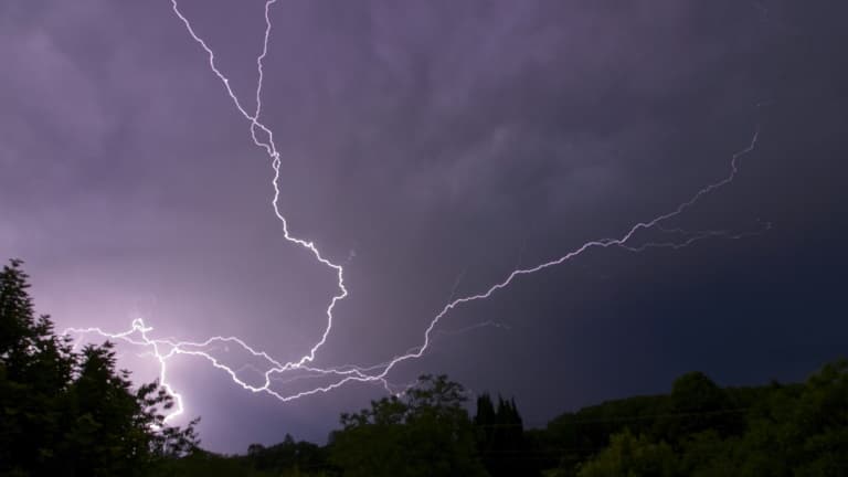 Vingt-six départements en vigilance orange pour orages et grêle