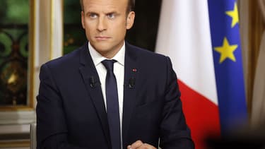 Emmanuel Macron lors de son interview télévisée, dimanche 15 octobre sur TF1.