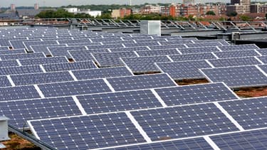 L'organisme agréé par l'État pour collecter les panneaux photovoltaïques usagés a confié à Veolia le soin de les recycler. (image d'illustration)