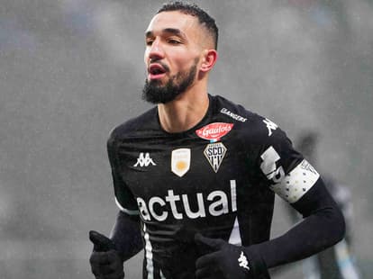 Nabil Bentaleb avec Angers en décembre 2022