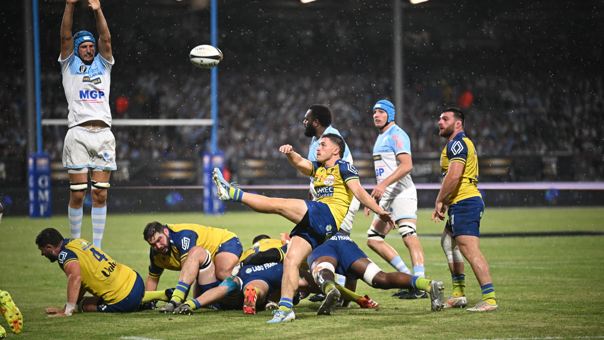 Baptiste Jauneau lors du barrage de Top 14 Bayonne-Clermont, le 13 juin 2025. 