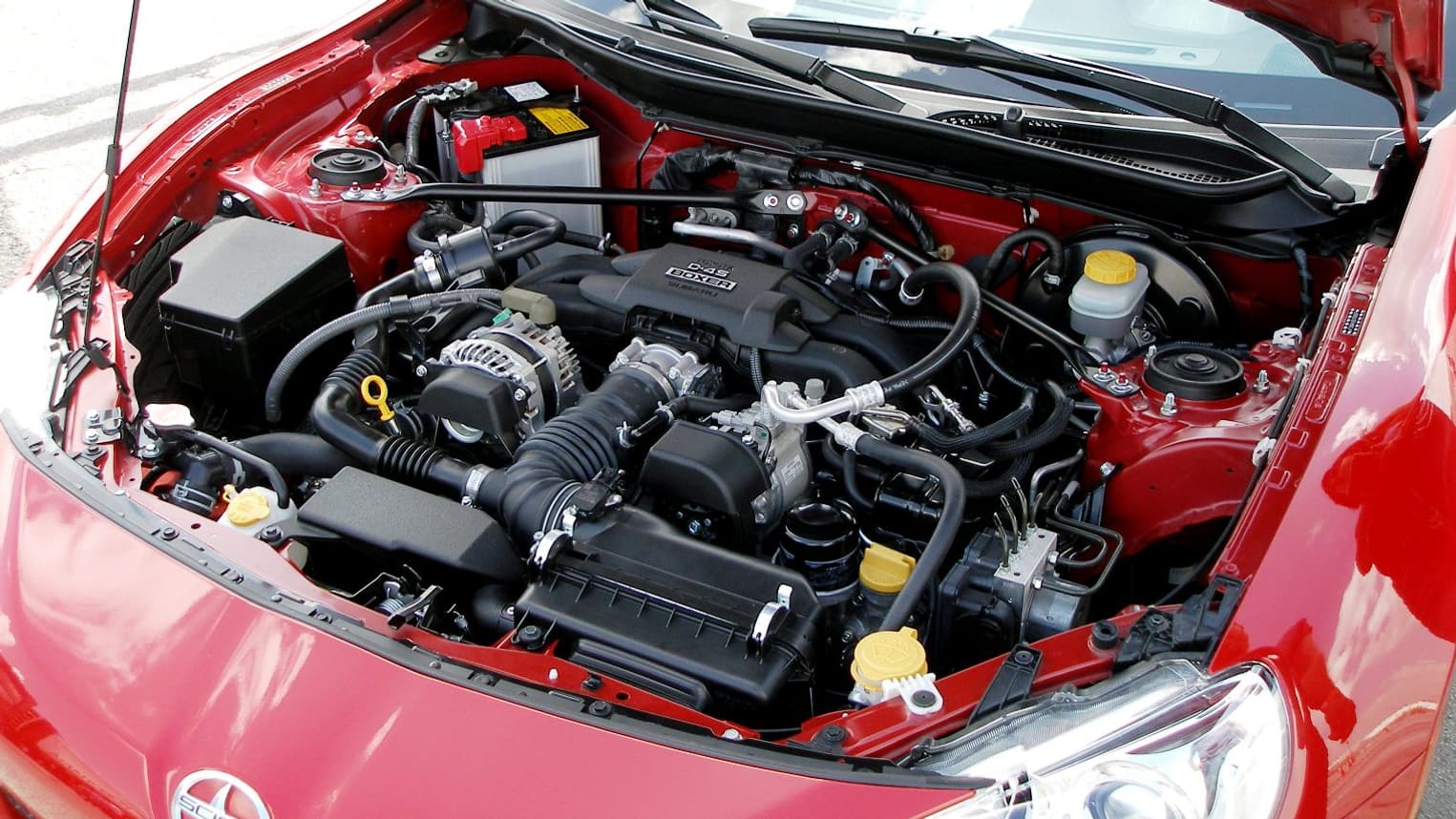 Les plus attentifs auront suivi, je suis, je suis, je suis ... Oui ! Un moteur à plat ! 