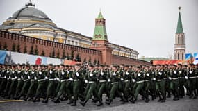 Parade militaire jeudi 9 mai 2024 à Moscou célébrant la capitulation de l'Allemagne nazie en 1945
