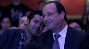 Le président de la République François Hollande et l'humoriste Jamel Debbouzze lundi 19 mai