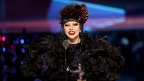 Lady Gaga reçoit le titre d'Artiste de l'Année lors des MTV Video Music Awards 2025 à l'UBS Arena à Elmont, New York, le 7 Septembre 2025.