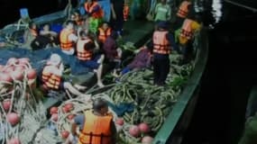 Thaïlande : des dizaines de personnes sont portées disparues après le chavirement de navires au large de Phuket