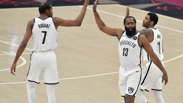 James Harden, Kevin Durant et Kyrie Irving ont joué ensemble pour la première fois