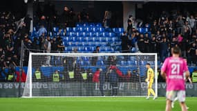 Des supporters de Montpellier lors du match de Ligue 1 face à l'OM, le 20 octobre 2024 à la Mosson