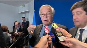 Rebsamen ne publiera pas le décret généralisant le CV anonyme