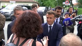 Laura, une lycéenne de 18 ans, interpelle dans le Tarn Emmanuel Macron sur la présence dans le gouvernement de Gérald Darmanin et Damien Abad, accusés de violences sexuelles, le 9 juin 2022