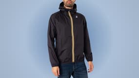 Elle tient chaud, protège de la pluie et son prix est en chute : voici 3 raisons de profiter de cette veste K-Way
