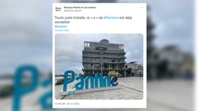 Le "E" de Pantine vandalisé sur la place de la Pointe de Pantin.