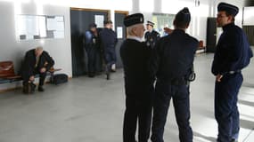 Le tribunal correctionnel de Nanterre, le 2 février 2004.