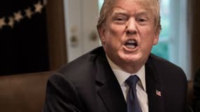 Donald Trump qualifie le livre de Bob Woodward de "mauvais livre".