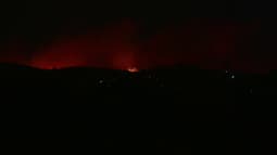 L'incendie qui touche Martigues (Bouches-du-Rhône), le 17 juillet 2025.
