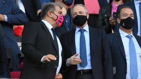 Joan Laporta et Florentino Pérez, présidents du Barça et du Real Madrid, à Barcelone le 24 octobre 2021