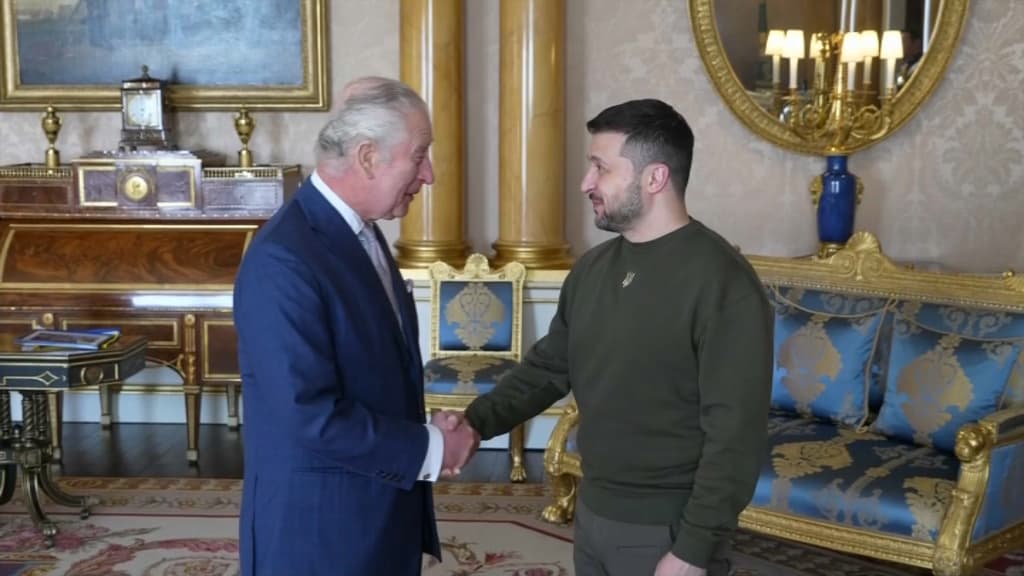 Le roi Charles III et le président Zelensky, le 8 février à Buckingham