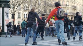 Les randonnées à roller sont à nouveau autorisées à Paris.