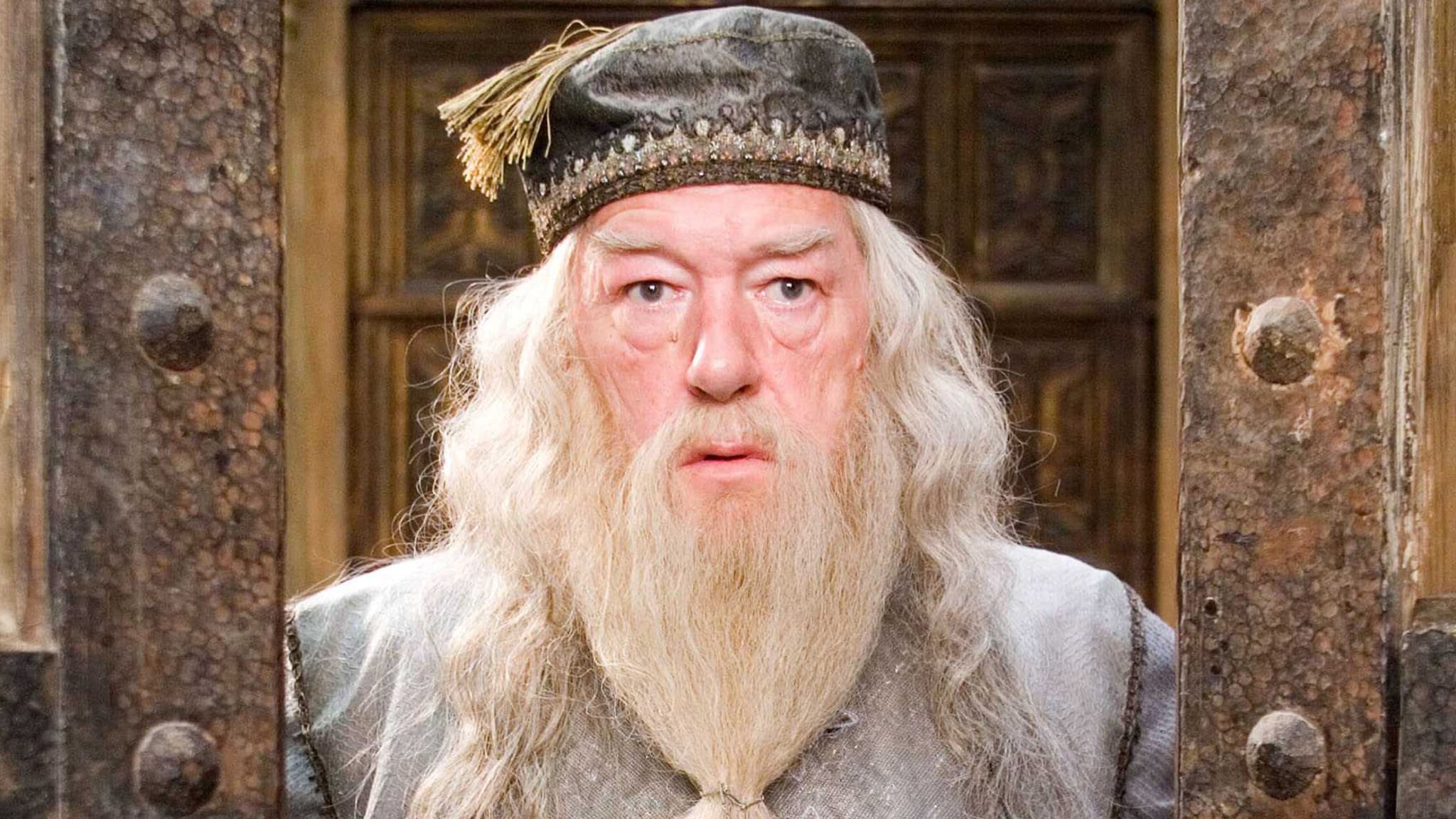 Michael Gambon dans le rôle de Dumbledore dans Harry Potter. Michael Gambon dans le rôle de Dumbledore dans Harry Potter.