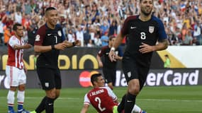 Clint Dempsey fête son but