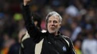 Après 18 mois passés à Marseille, Eric Gerets file en Arabie Saoudite, mais déclare vouloir revenir à l'OM. " La manière de vivre ici me plait à mourir ".
