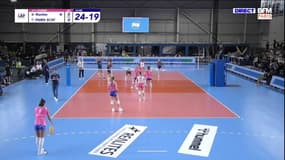 Volley féminin: Nantes remporte le premier set contre le Stade français Paris Saint-Cloud