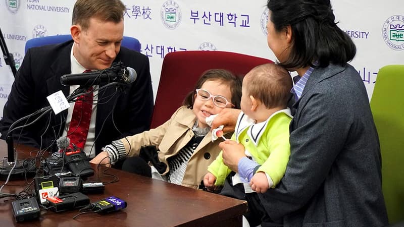 La famille Kelly lors d'une conférence de presse à Busan, en Corée du sud, le 15 mars.