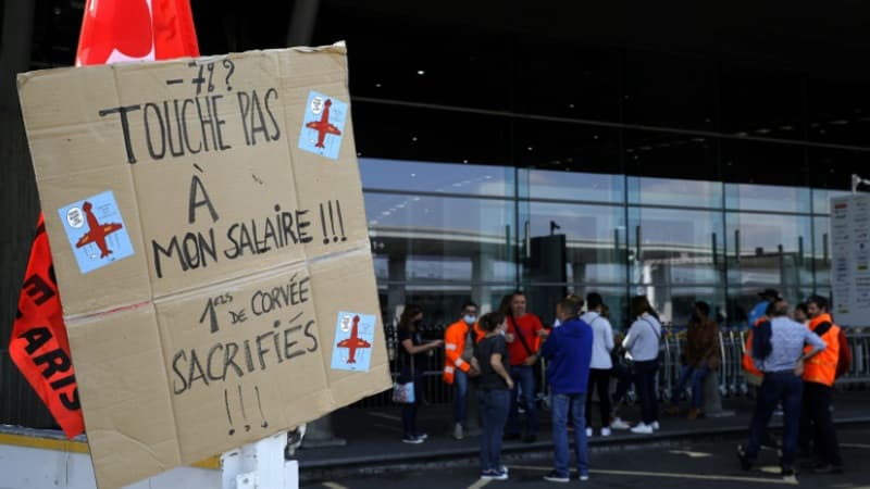 Grève: des perturbations attendues ce week-end aux aéroports de Roissy et d'Orly