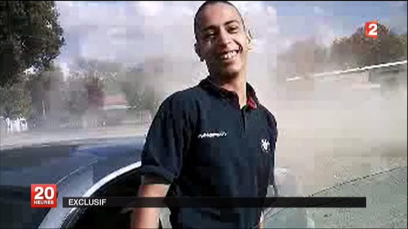 Un des avocats des familles des victimes de Mohamed Merah a réclamé la constitution d'une commission d'enquête parlementaire après de nouvelles informations faisant état de failles dans la surveillance du jeune militant islamiste par les services de la sé