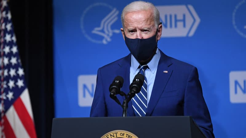 Le président américain Joe Biden prend la parole lors d'une visite aux National Institutes of Health (NIH) à Bethesda, Maryland, le 11 février 2021.
