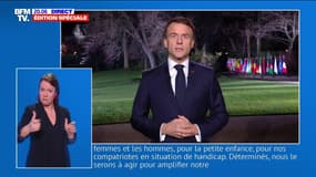 Pour 2024, Emmanuel Macron annonce "des grands chantiers de pointe, du nucléaire, à l'intelligence artificielle ou aux transports" 