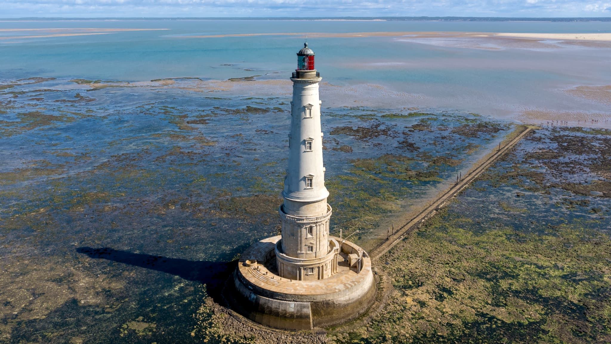 LE PHARE DE CORDOUAN, LE DERNIER À ÊTRE HABITÉ, SERA-T-IL LE MONUMENT PRÉFÉRÉ DES FRANÇAIS EN 2025?