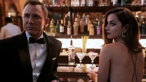 Daniel Craig et Ana de Armas dans "James Bond: No Time To Die"