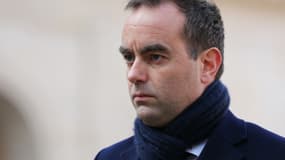 Sébastien Lecornu, le 27 février 2024 aux Invalides, à Paris