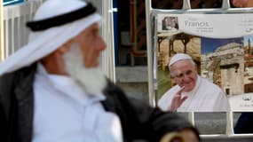 Une affiche annonçant l'arrivée du pape François, dans les rues de Bethléem, le 23 mail.