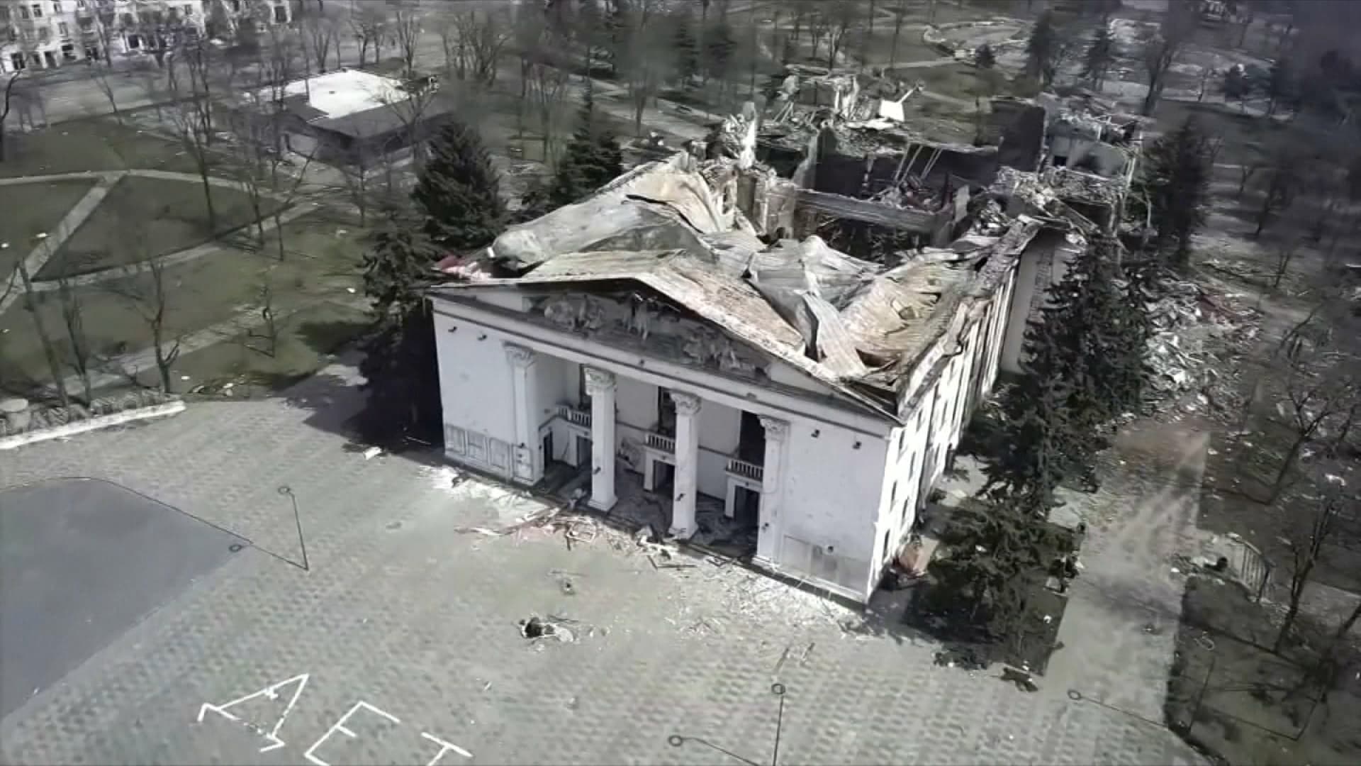 Guerre en ukraine: trois ans après la prise de marioupol, le théâtre au cœur de la stratégie de russification du kremlin