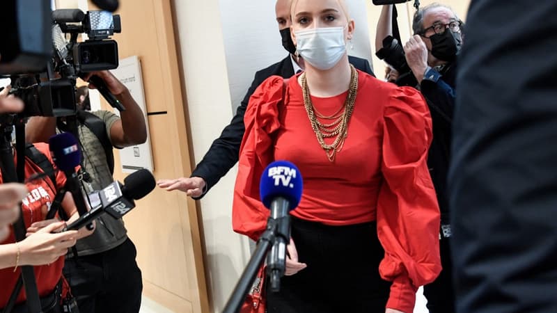 Mila à la sortie de l'audience à Paris le 8 juin dernier.