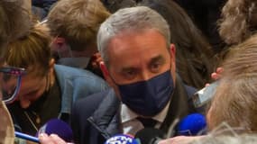 Xavier Bertrand appelle Emmanuel Macron à "cesser l'hypocrisie" autour de sa candidature