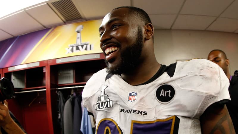 Arthur Jones  avec les Baltimore Ravens le 3 février 2013
