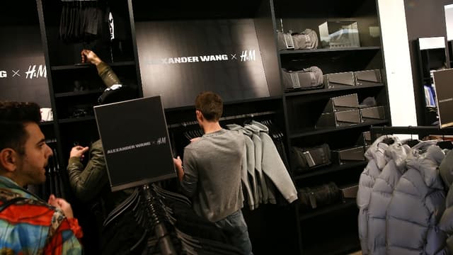 La collection capsule Alexander Wang proposée par H&M a rencontré un énorme succés