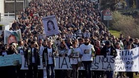 Lors de la marche organisée à La Bernerie-en-Retz samedi dernier en mémoire de Laëtitia, dont le corps a été retrouvé mardi. Le Syndicat de la magistrature explique que le ministère de la Justice avait décidé fin 2010 de ne pas pourvoir le poste manquant