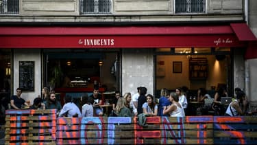 Les discothèques et les bars de nuit constituent des "amplificateurs de la transmission du virus" selon l'OMS. (illustration)