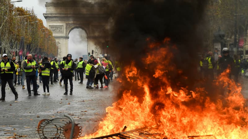 Les Champs-Elysées dévastés le 24 novembre 2018