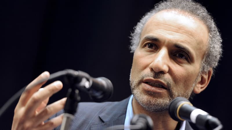 Le théologien suisse Tariq Ramadan, le 4 mars 2012 lors d'une conférence à Nanterre.