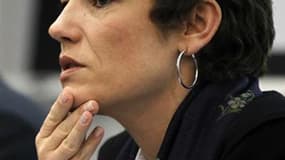 La sénatrice de Paris Chantal Jouanno a pris ses distances lundi avec le secrétaire général de l'UMP, Jean-François Copé, se disant plus proche des positions du Premier ministre, François Fillon, ou du ministre des Affaires étrangères, Alain Juppé. /Photo
