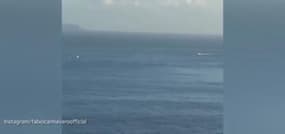 Le yacht du président de Naples en flammes