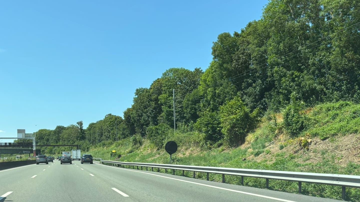 En Île-de-France, sur l'A12 et l'A13, la vitesse maximale discrètement abaissée à 90 km/h sur plusieurs portions En Île-de-France, sur l'A12 et l'A13, la vitesse maximale discrètement abaissée à 90 km/h sur plusieurs portions