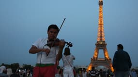 Un violoniste à Paris lors de la Fête de la Musique 2017. 