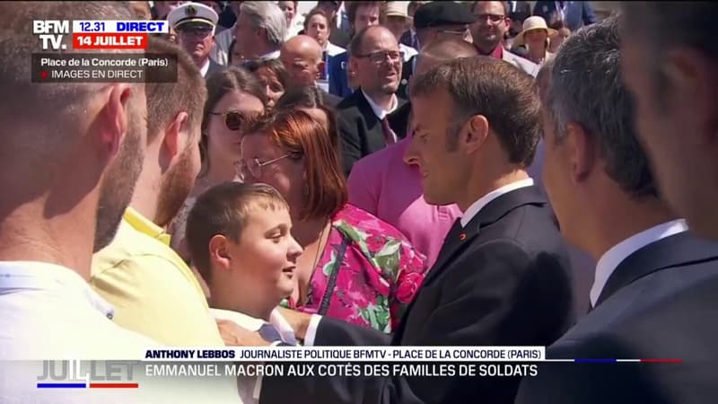 14-Juillet: Emmanuel Macron aux côtés des familles de soldats